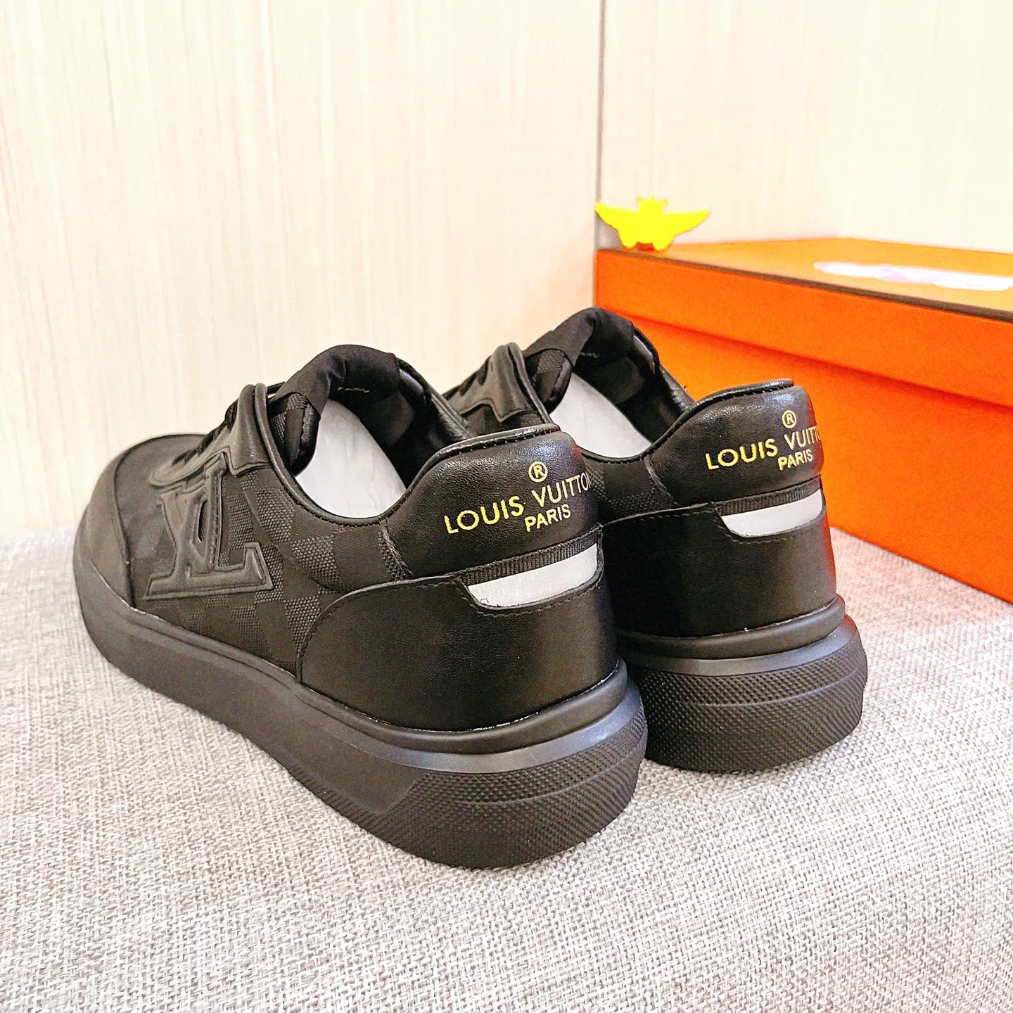 Men's Men's Shoes Men's Shoes💰 420 Men's Men's Shoes💰[LV]🔥Louis Vuitton Men's high-end brand official website 1:1 Latest masterpiece: The upper is made of Italian imported first-layer cowhide with a comfortable and breathable lining➕Original non-slip and wear-resistant outsole🔥, making walking more convenient and comfortable! An exclusive new model, a stunning work, a beautiful 1:1 replica [color] compared to the official quality! Create a fashionable personality to set off your uniqueness! A must-have for trendy men! Classic🔥Size: 38-44 Color: 🔥Multiple colors available🔥.